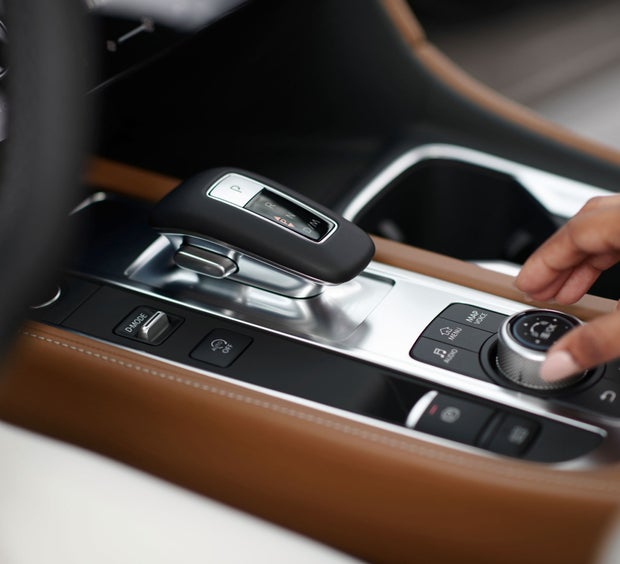 2023 INFINITI QX60 Key Features - Wireless Apple CarPlay® integration | INFINITI OF COOL SPRINGS in Franklin TN