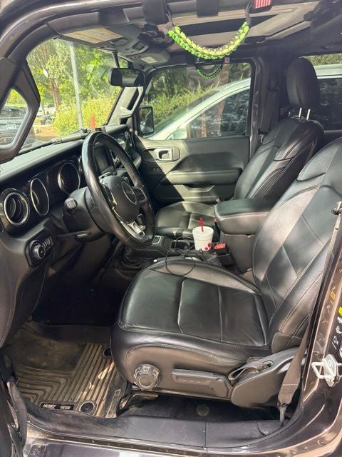 2020 Jeep Wrangler Unlimited Sahara Altitude