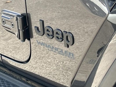 2020 Jeep Wrangler Unlimited Sahara Altitude