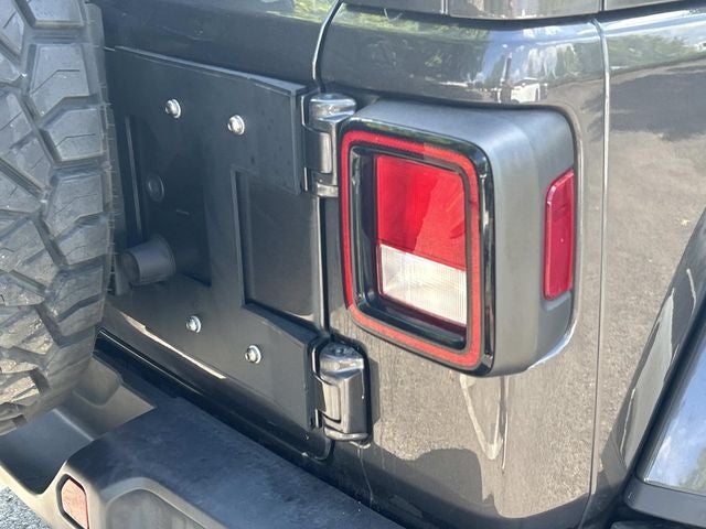 2020 Jeep Wrangler Unlimited Sahara Altitude