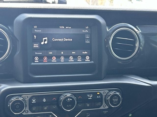 2020 Jeep Wrangler Unlimited Sahara Altitude