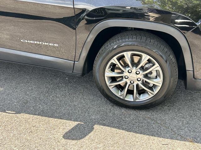 2022 Jeep Cherokee Latitude Lux