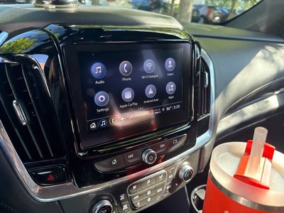 2022 Chevrolet Traverse LT Leather
