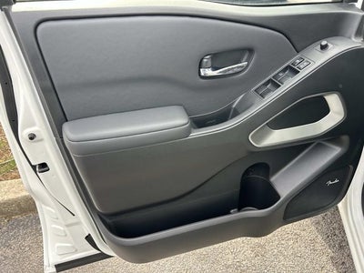 2024 Nissan Frontier SL