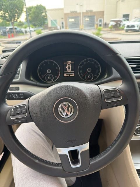 2012 Volkswagen Passat 2.5 SE