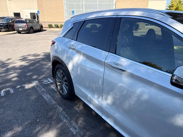 2023 INFINITI QX50 LUXE