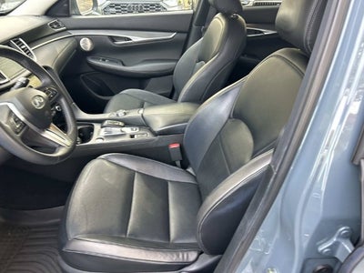 2023 INFINITI QX50 LUXE