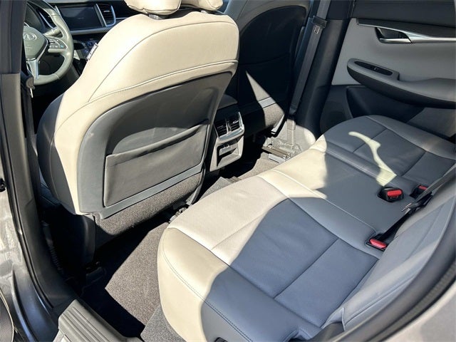 2025 INFINITI QX50 LUXE
