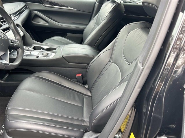 2025 INFINITI QX60 PURE