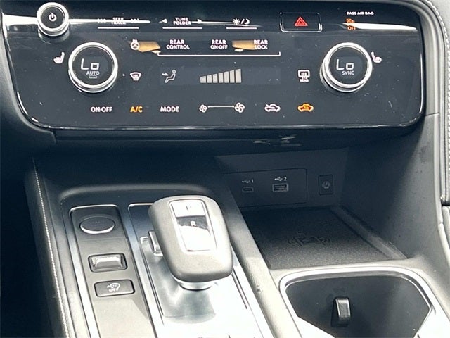 2025 INFINITI QX60 PURE