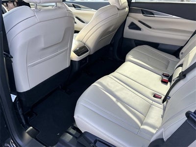 2025 INFINITI QX60 LUXE