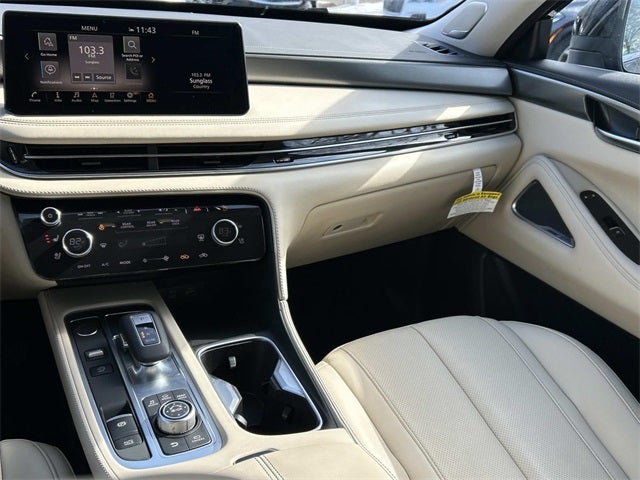 2025 INFINITI QX60 LUXE