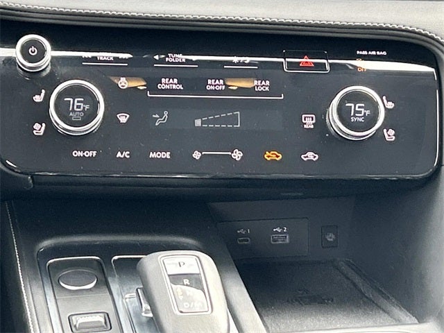 2025 INFINITI QX60 LUXE