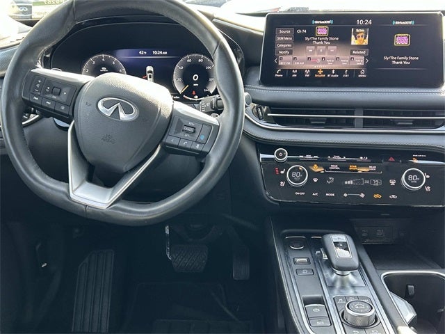 2023 INFINITI QX60 LUXE