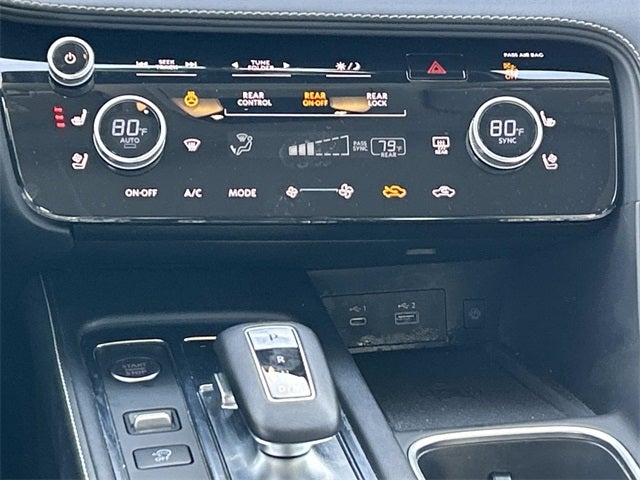 2023 INFINITI QX60 LUXE