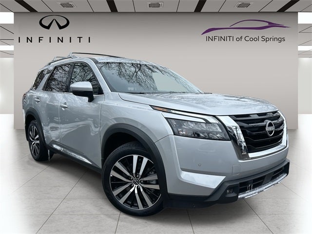 2025 Nissan Pathfinder Platinum