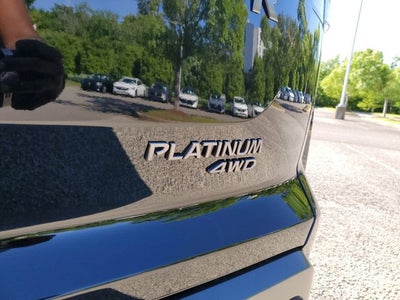 2026 Nissan Pathfinder Platinum