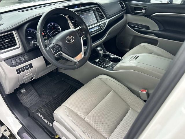 2019 Toyota Highlander Limited Platinum