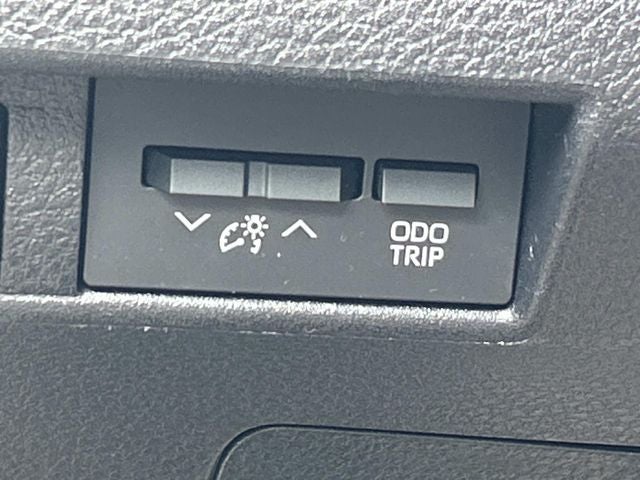 2026 Toyota Sienna LE 8 Passenger