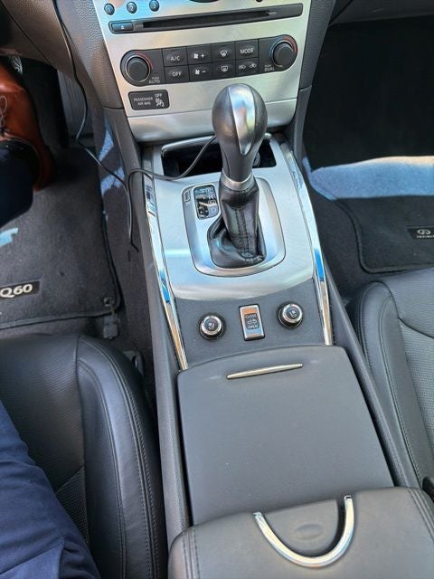 2014 INFINITI Q60 Base
