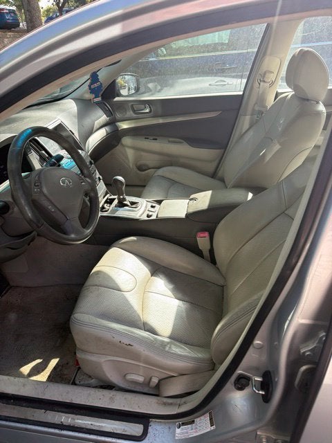 2011 INFINITI G25 X