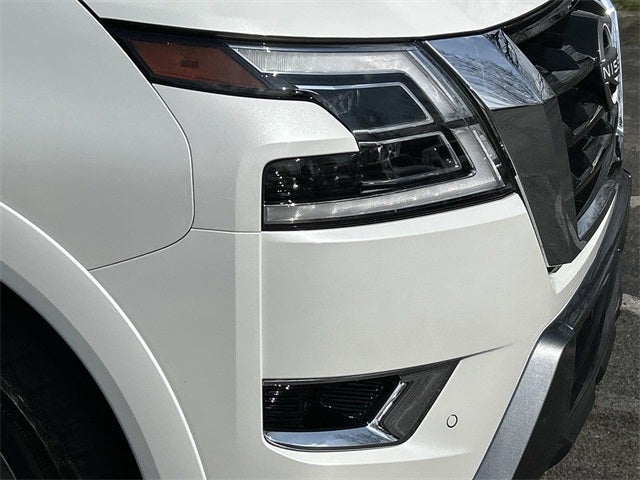 2024 Nissan Armada Platinum W/ CAPTAIN CHAIRS PACKAGE
