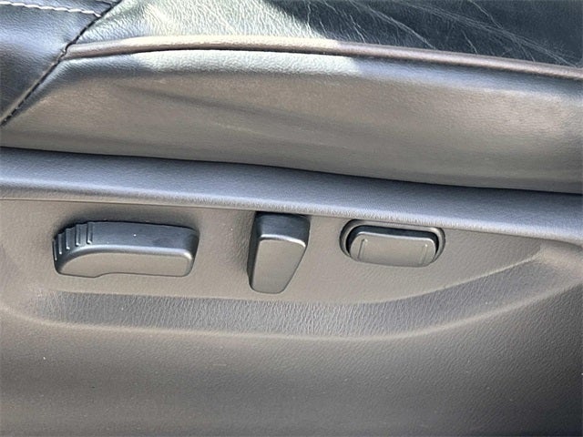 2024 Nissan Armada Platinum W/ CAPTAIN CHAIRS PACKAGE