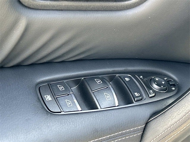 2024 Nissan Armada Platinum W/ CAPTAIN CHAIRS PACKAGE