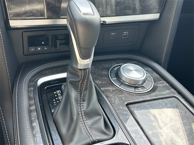 2024 Nissan Armada Platinum W/ CAPTAIN CHAIRS PACKAGE