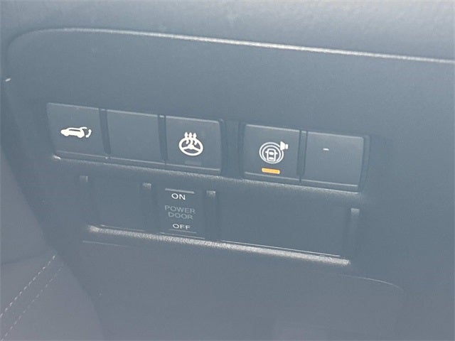 2024 Nissan Armada Platinum W/ CAPTAIN CHAIRS PACKAGE