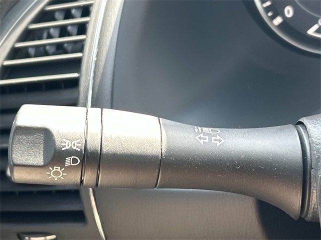 2024 Nissan Armada Platinum W/ CAPTAIN CHAIRS PACKAGE