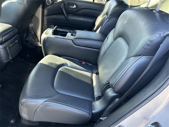 2023 INFINITI QX80 LUXE