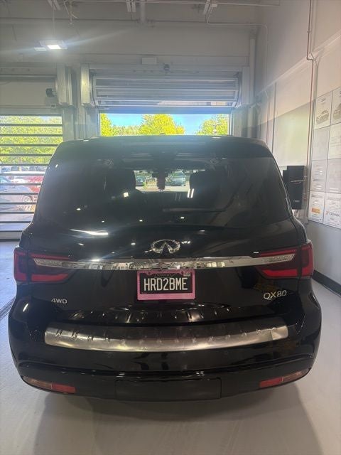 2021 INFINITI QX80 LUXE