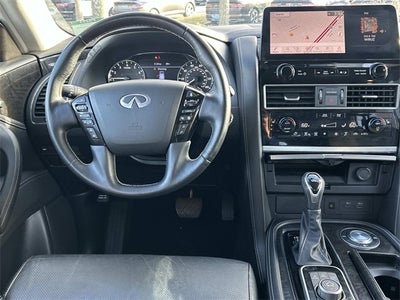 2024 INFINITI QX80 LUXE