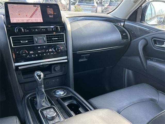 2024 INFINITI QX80 LUXE