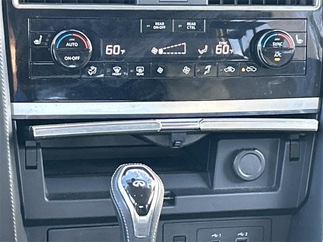 2024 INFINITI QX80 LUXE