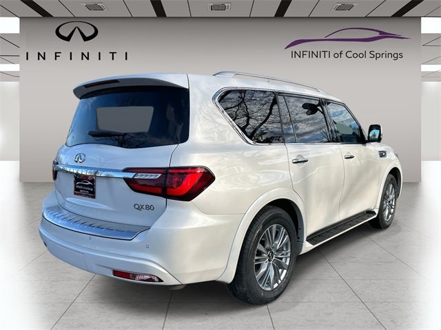 2024 INFINITI QX80 LUXE