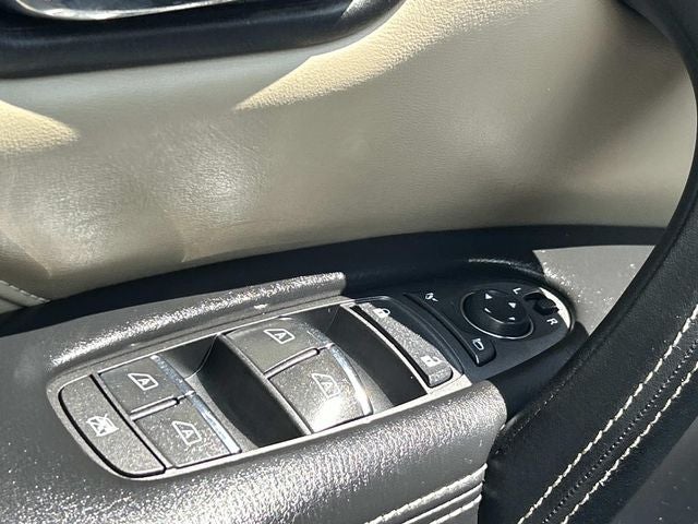 2022 INFINITI QX80 Premium Select