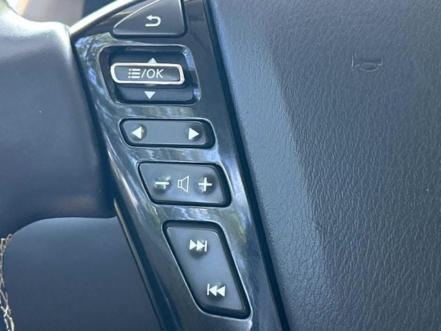 2022 INFINITI QX80 Premium Select