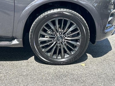 2022 INFINITI QX80 Premium Select