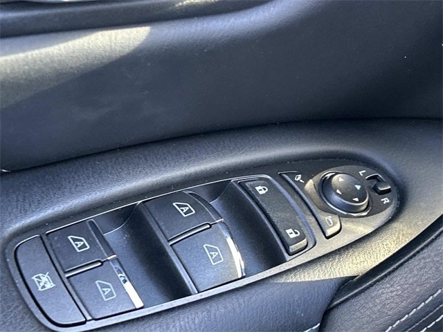 2023 INFINITI QX80 Sensory