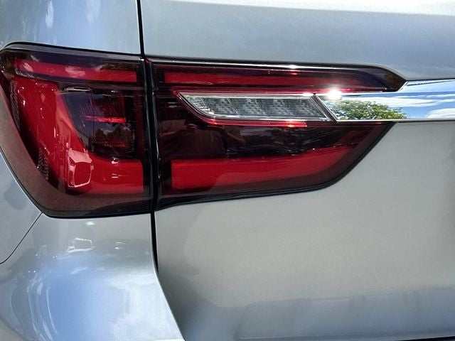 2023 INFINITI QX80 Sensory