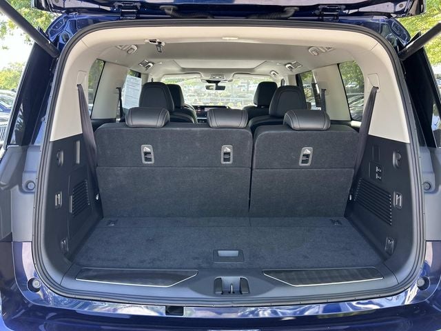 2025 INFINITI QX80 PURE