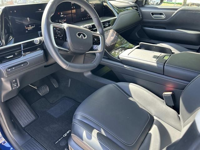 2025 INFINITI QX80 PURE
