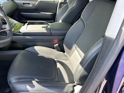 2025 INFINITI QX80 PURE