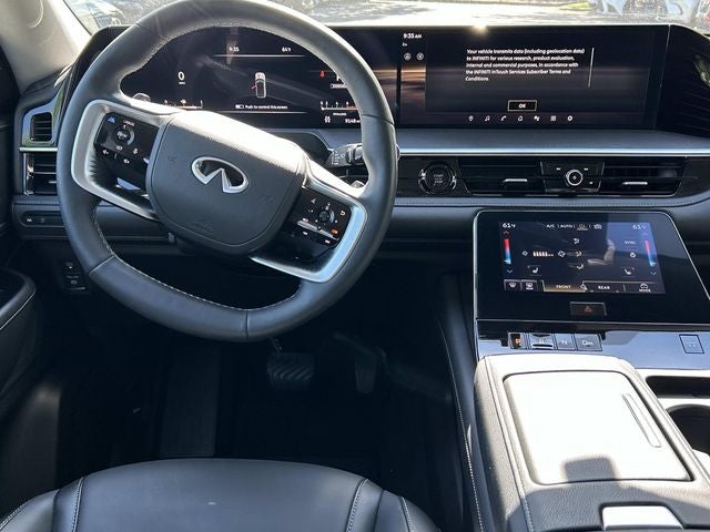 2025 INFINITI QX80 PURE