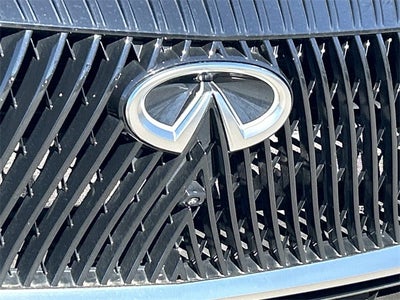 2025 INFINITI QX80 SENSORY W/ SPLIT BENCH