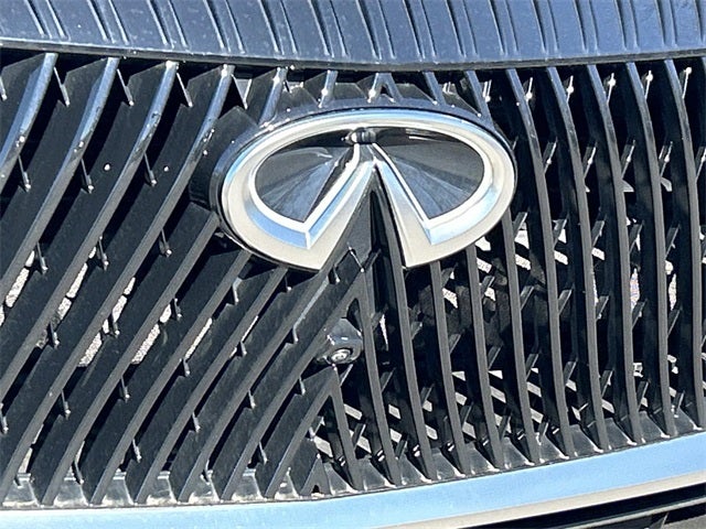 2025 INFINITI QX80 SENSORY W/ SPLIT BENCH