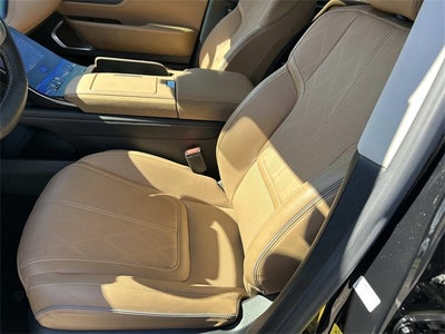 2025 INFINITI QX80 SENSORY W/ SPLIT BENCH