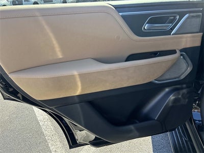 2025 INFINITI QX80 SENSORY W/ SPLIT BENCH
